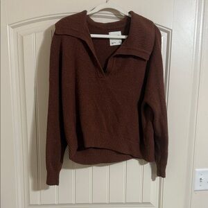 Brown Women's Sweater size M fits a Large comfortably! $10